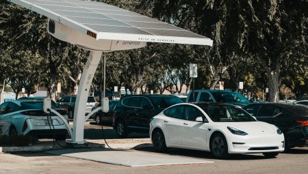 ⚡ Elektrikli Araç mı Daha Uygun, Benzinli mi? 2026 Maliyet Karşılaştırması